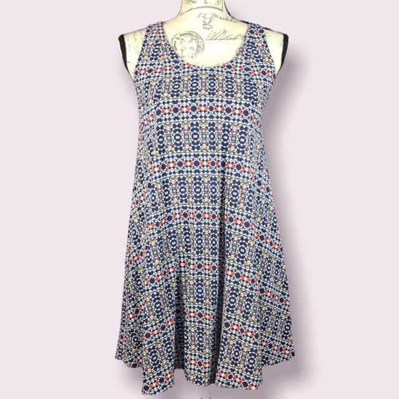 H&M, Geometric Design Sleeveless Dress, Size 4 - Picture 3 of 16